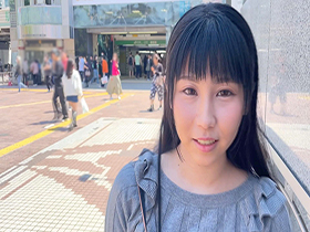 町役場地味子 脱いだら巨乳という衝撃　サンプル画像03